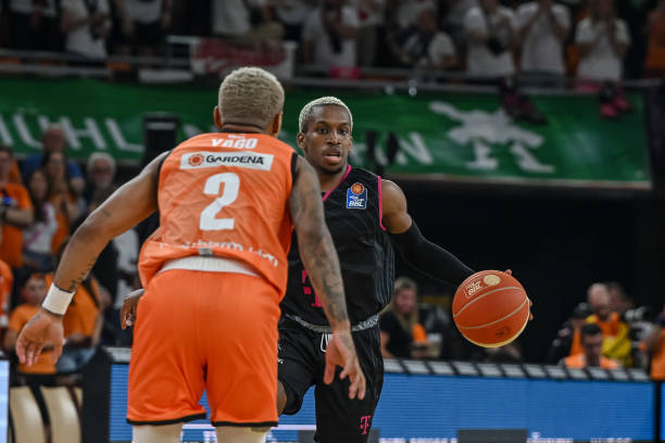 并明确表示 并明确表示