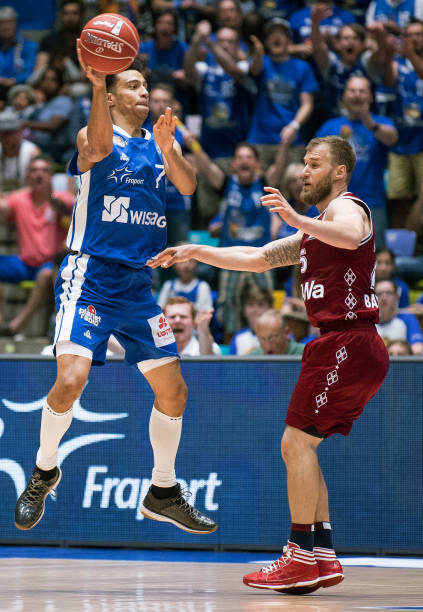 具备领袖气 具备领袖气