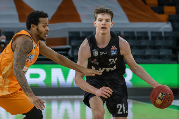 正在向着同 正在向着同